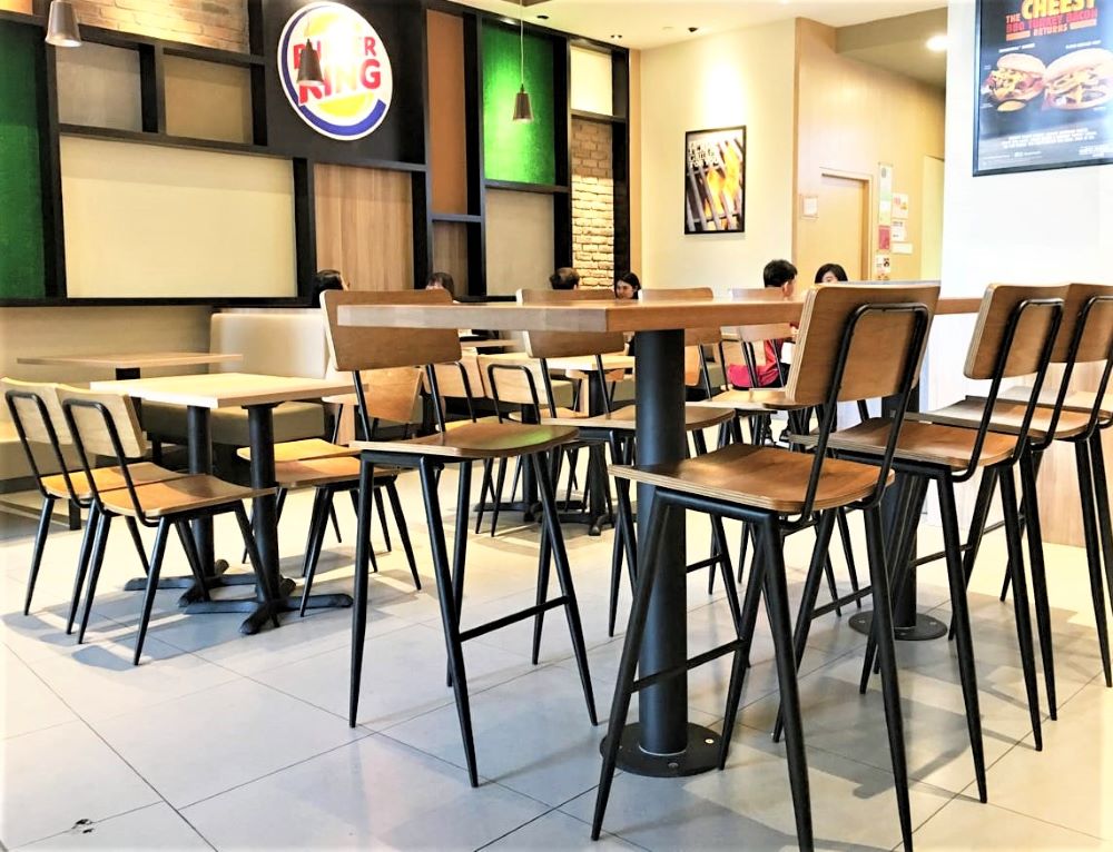 https://www.goldapplefurniture.com/customize-metal-restaurant-chair-commercial-seating-with-laminate-seat-ga2003c-45stw-product/