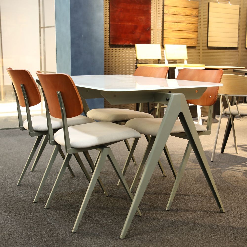 https://www.goldapplefurniture.com/supplier-of-modern-upholstered-chair-contemporary-velvet-chair-ga2901bc-45stp-product/
