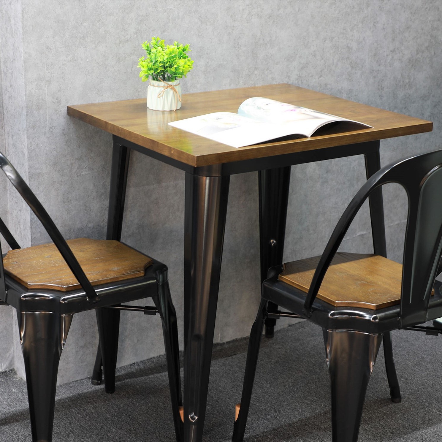 https://www.goldapplefurniture.com/metal-chair-with-wood-seat-industrial-chair-supplier-ga2101c-45stw-product/